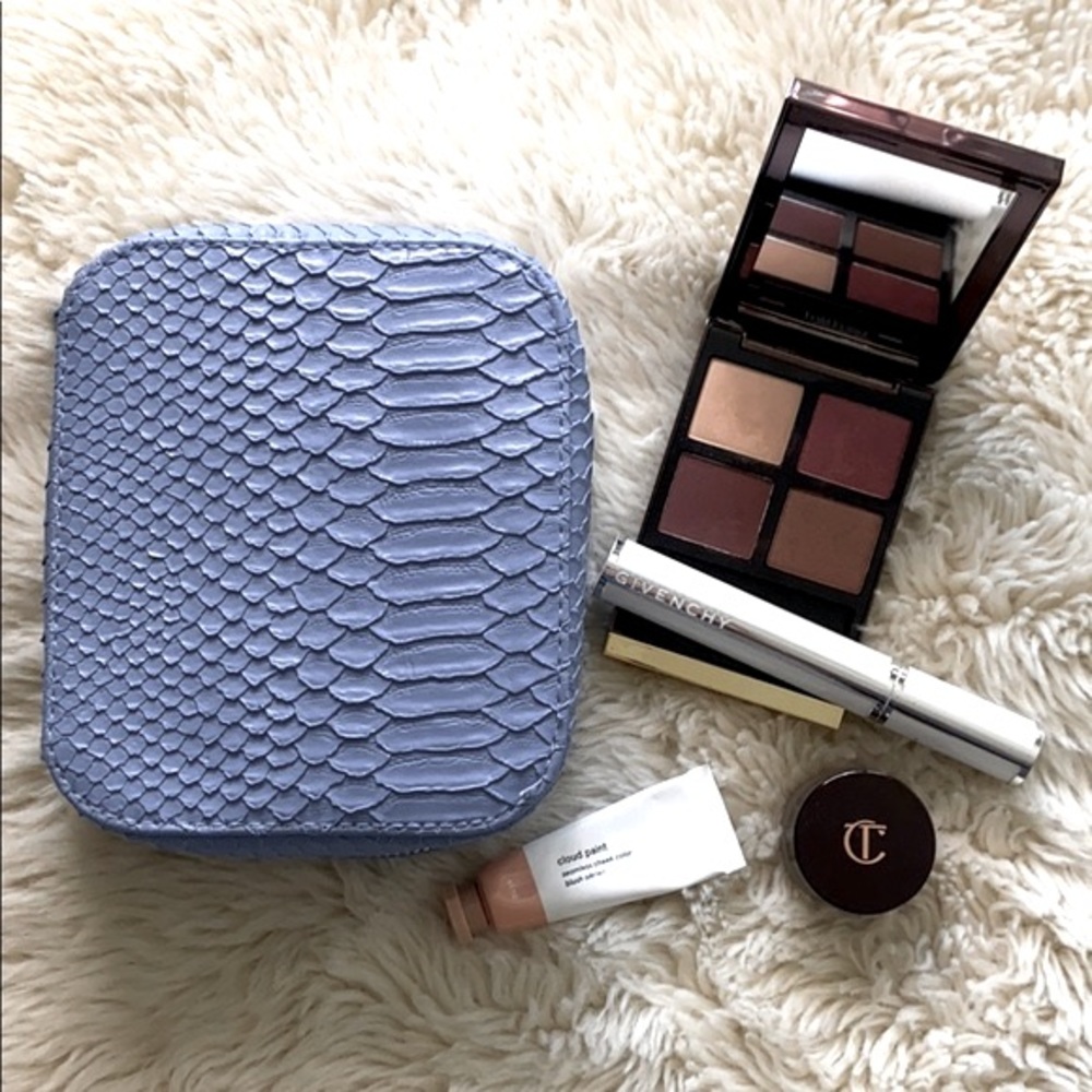 Trish McEvoy | Makeup Planner Case in Periwinkle